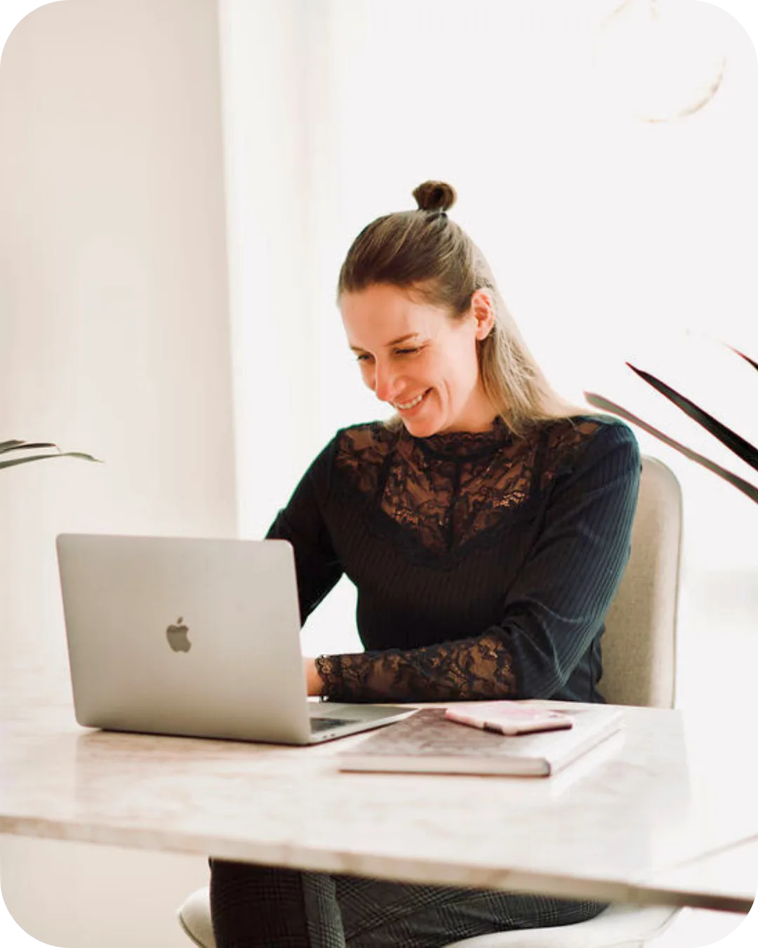 Sanne Bolck aan het werk, Nordic Bloom Digital